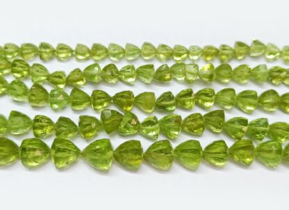 Natural Peridot Faceted Trillion Straight Drill Beads 16" Strand, Peridot Triangle Beads, Peridot Trillion Shape Briolettes for jewelry Make
